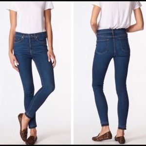 Veronica Beard Kate 10” Crop Jeans